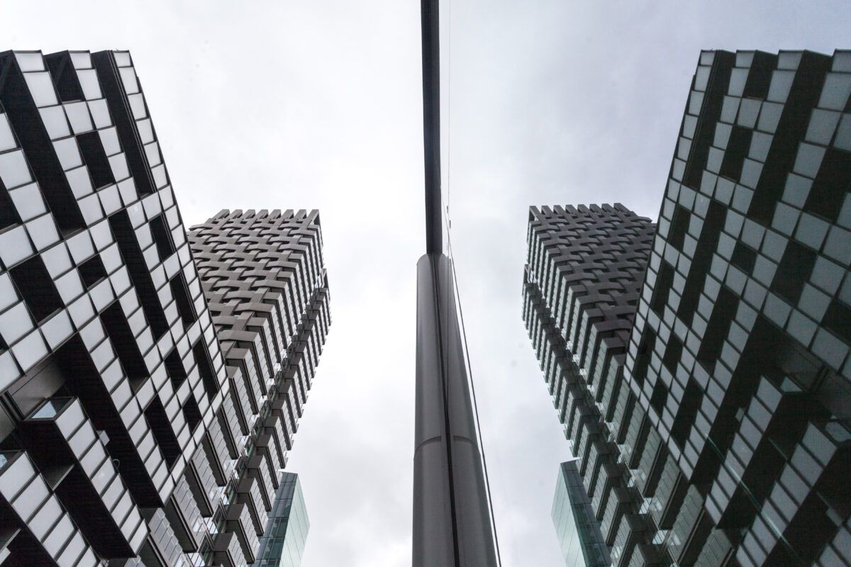 01_LONDON_REGENTS_PLACE