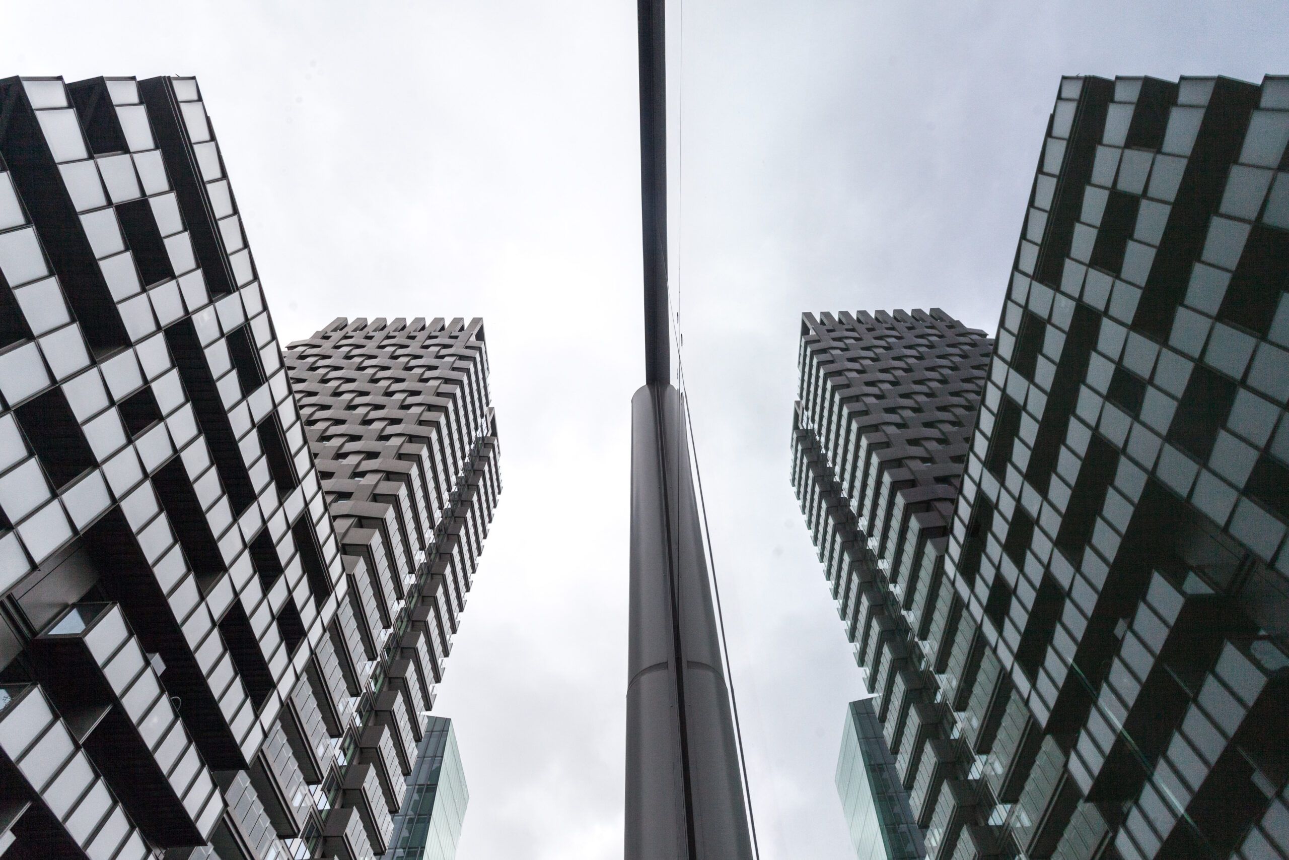 01 LONDON REGENTS PLACE scaled