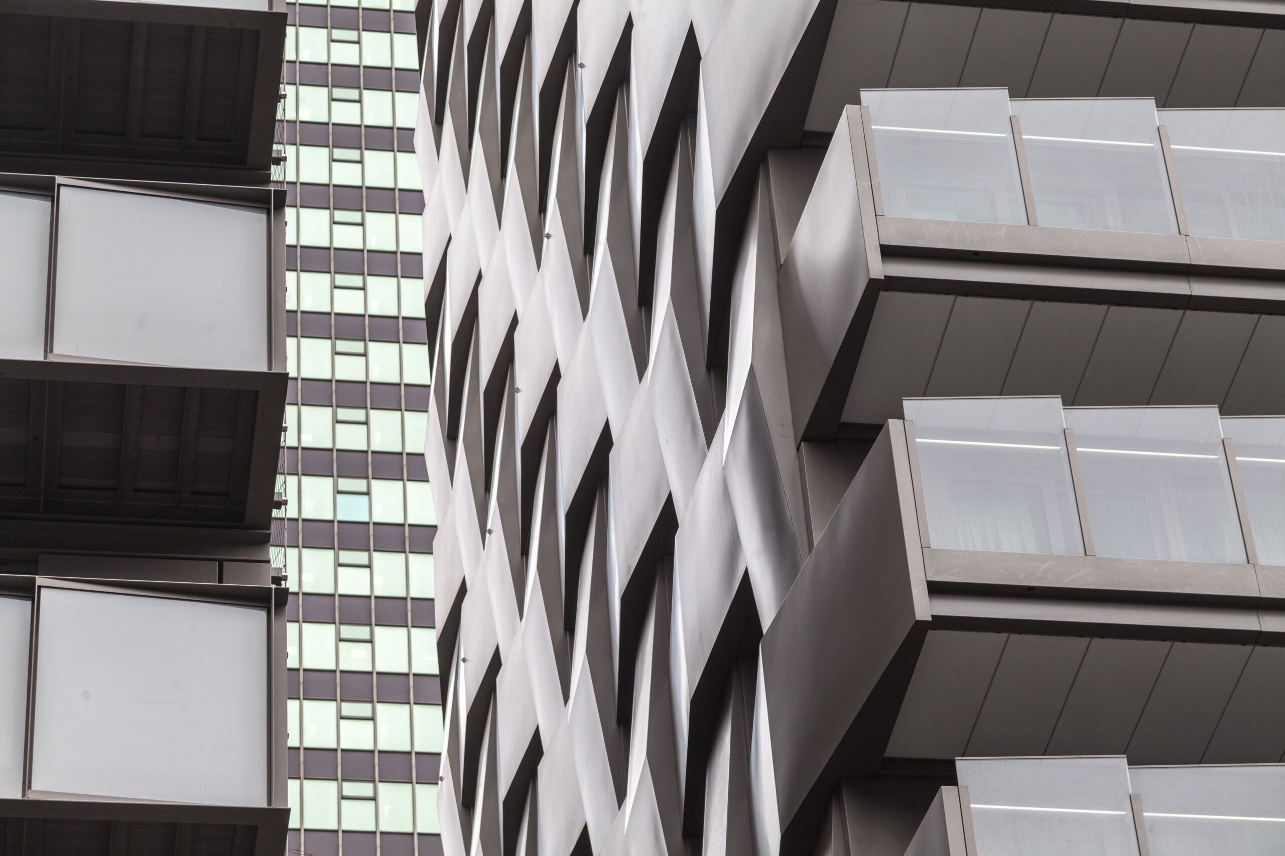 02 LONDON REGENTS PLACE scaled